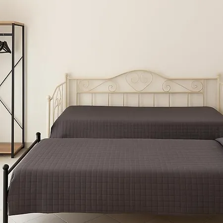 White House بيت ضيافة *